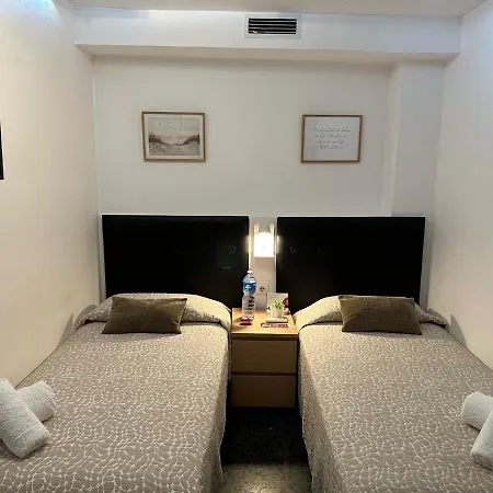阿鲁阁旅馆 2* 巴塞罗那