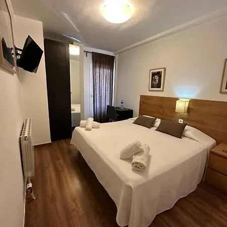 Πανσιόν Alogar 2*