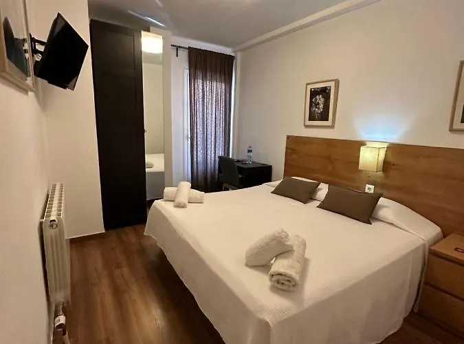 Πανσιόν Alogar 2*